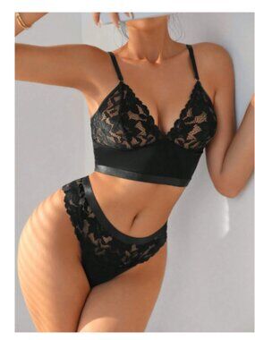 NWT Black Lace Lingerie Set – Sheer Bralette & High-Waist Thong 2 Piece - Large